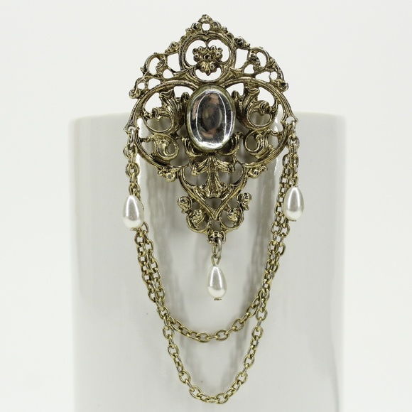 Vintage Jewelry - Vintage Gold Decorative Drop Chain Pearl Brooch